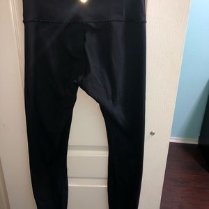Lulu lemon Wunder Under size 4